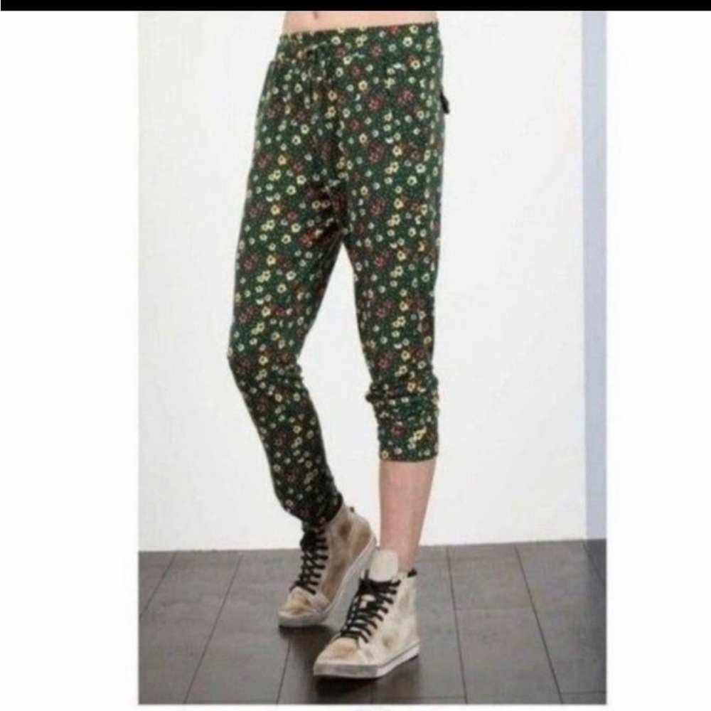 New POL Floral Pattern Lounge/Jogger Pants